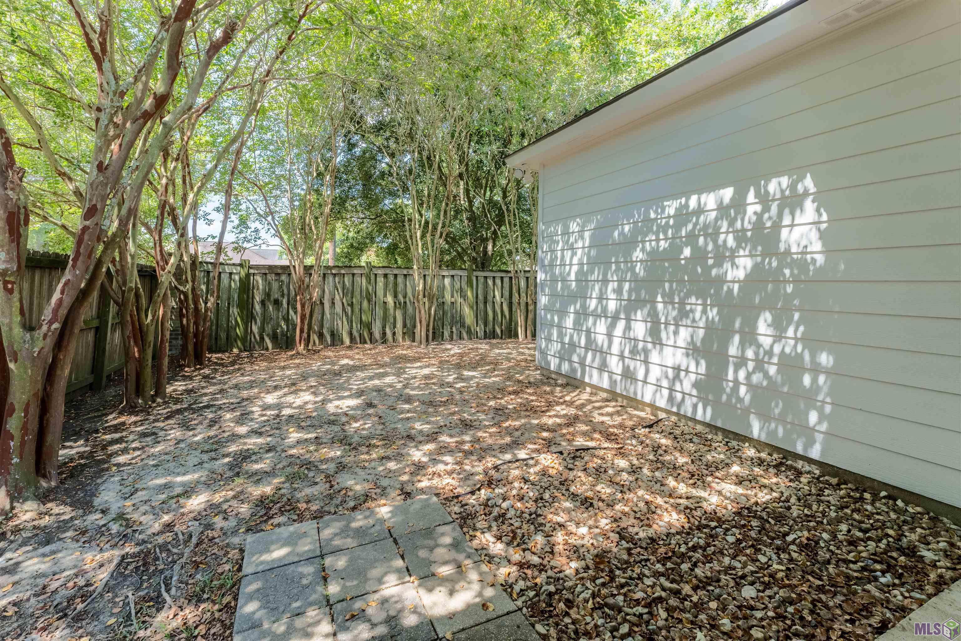 17836 Spring Creek Drive Baton Rouge, LA 70817 - Photo 17 of 18 Gallery Image 17