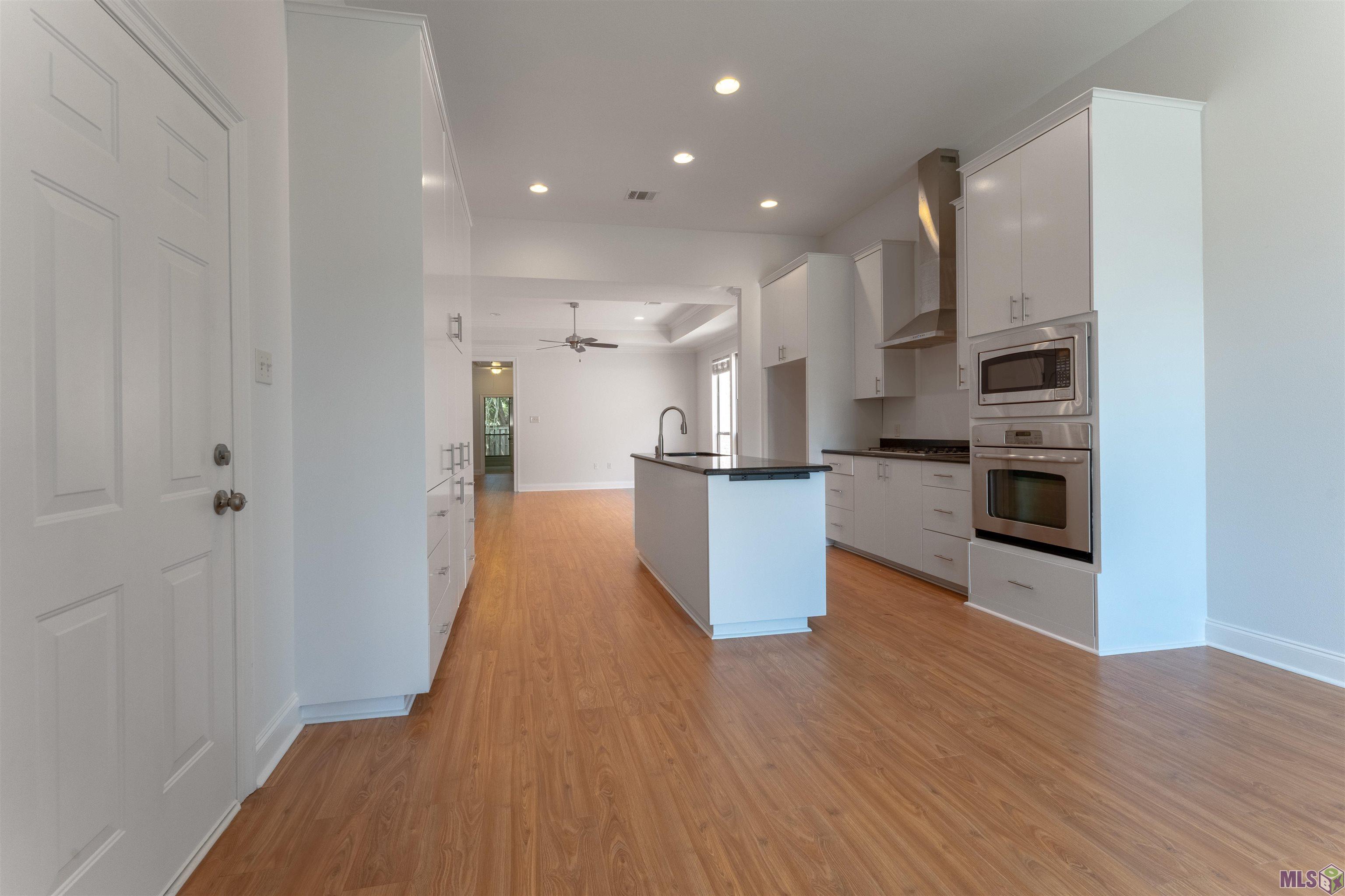 17836 Spring Creek Drive Baton Rouge, LA 70817 - Photo 2 of 18 Gallery Image 2