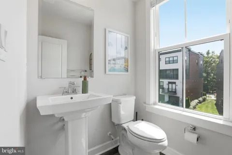 $688,000 | 12887 Sunrise Ridge Alley, Herndon, VA 20171