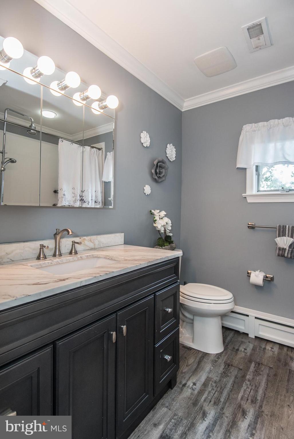 518 Stewart Road Hatboro, PA 19040 - Photo 77 of 103 2nd Floor Full Bathroom
