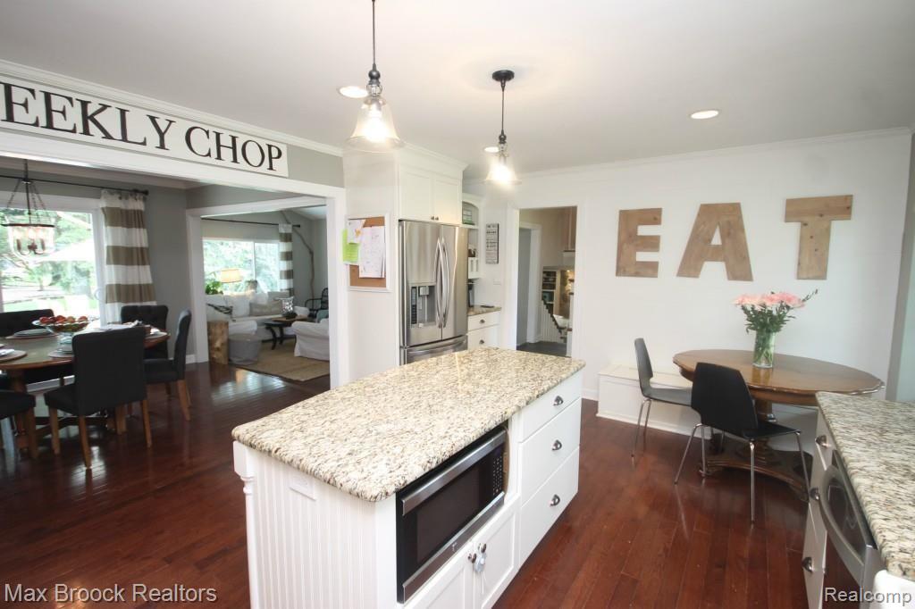 5811 Raven Road Bloomfield Hills, MI 48301 - Photo 11 of 30 IMG_2299.jpg
