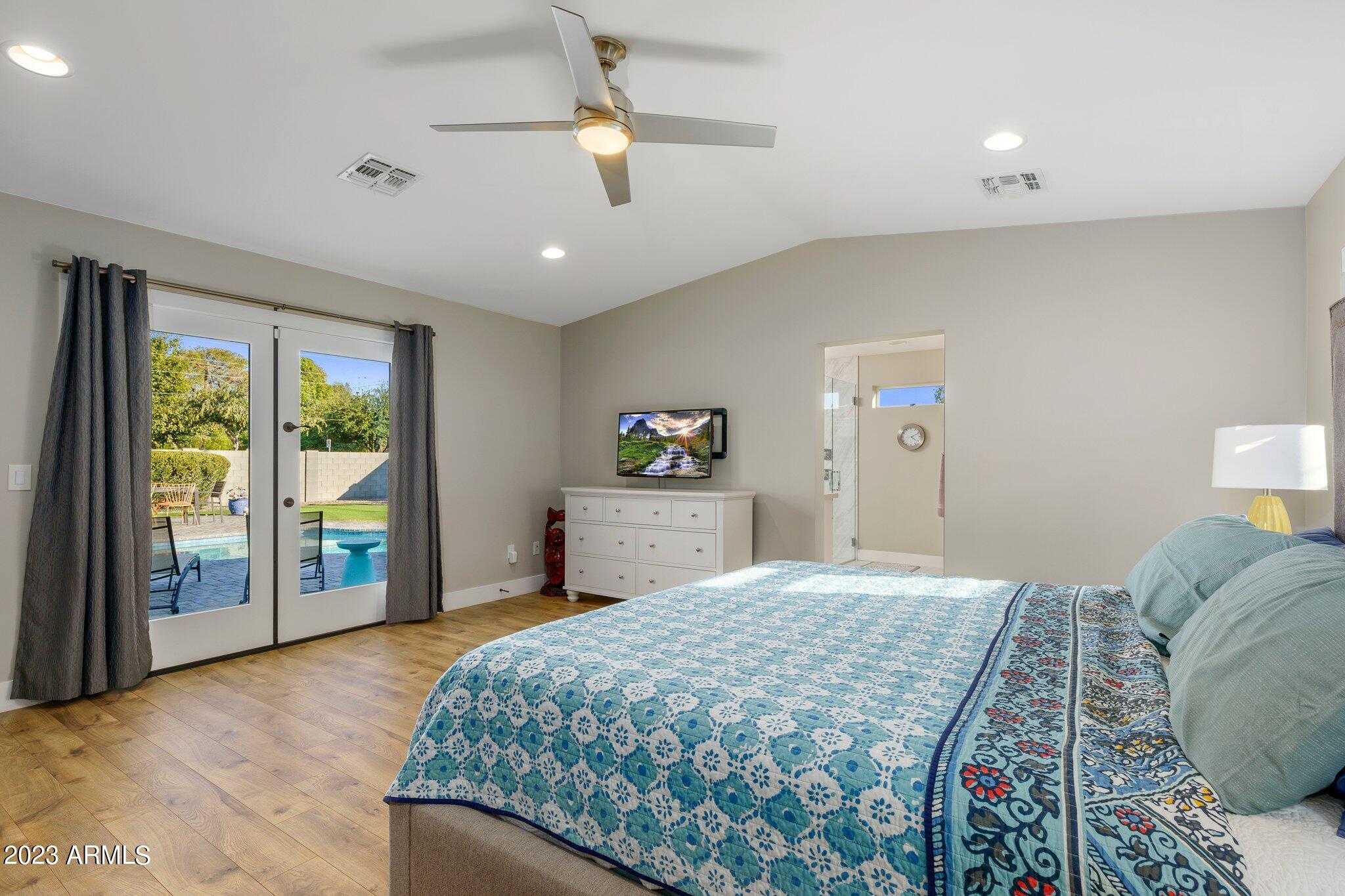 1501 West Ruth Avenue Phoenix, AZ 85021 - Photo 15 of 35 21-web-or-mls-_TMR2427