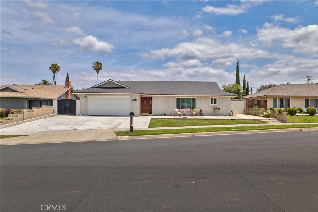 3415 Nutmeg Circle Riverside, CA 92503 - Photo 3 of 39