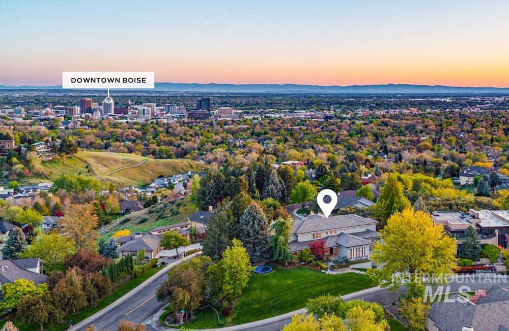 2397 North Overview Place Boise, ID 83702 - Photo 2 of 34