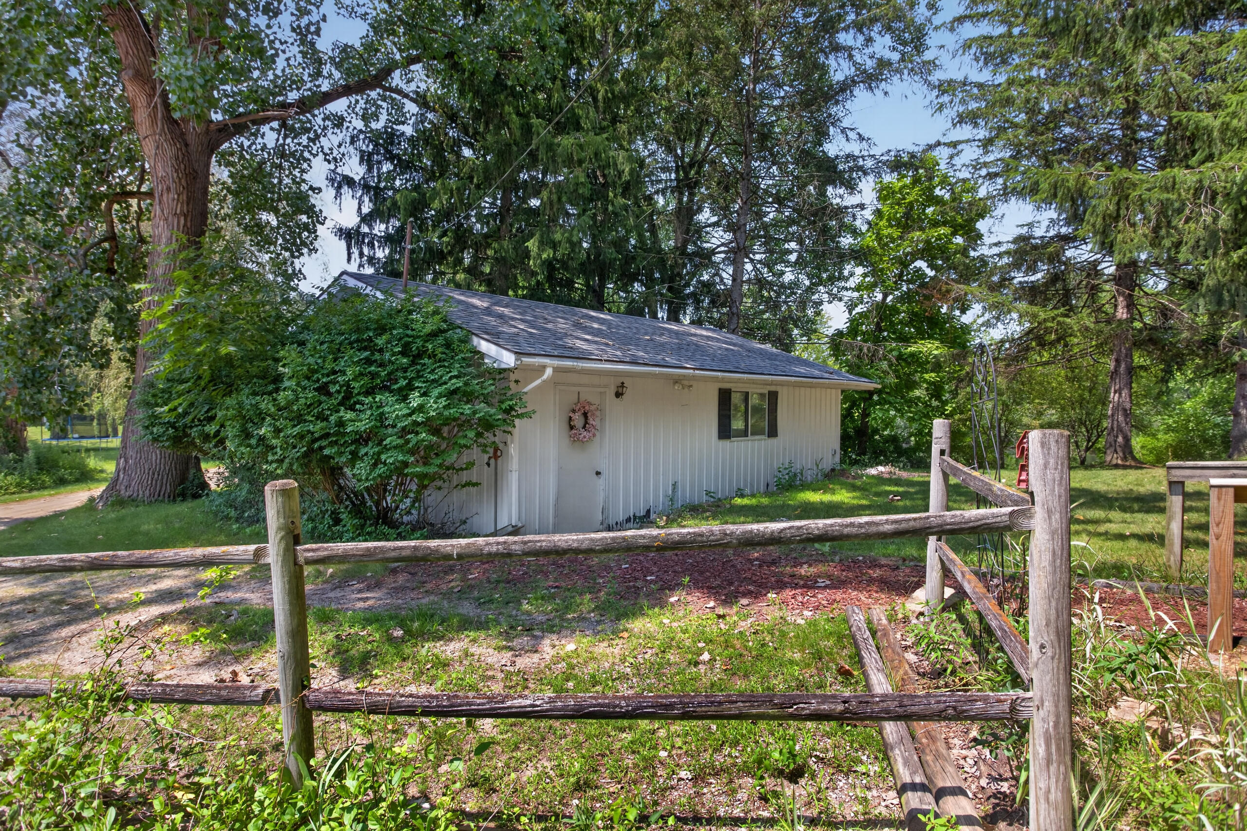 2367 Loomis Road Jackson, MI 49201 - Photo 32 of 44 IMG_1496
