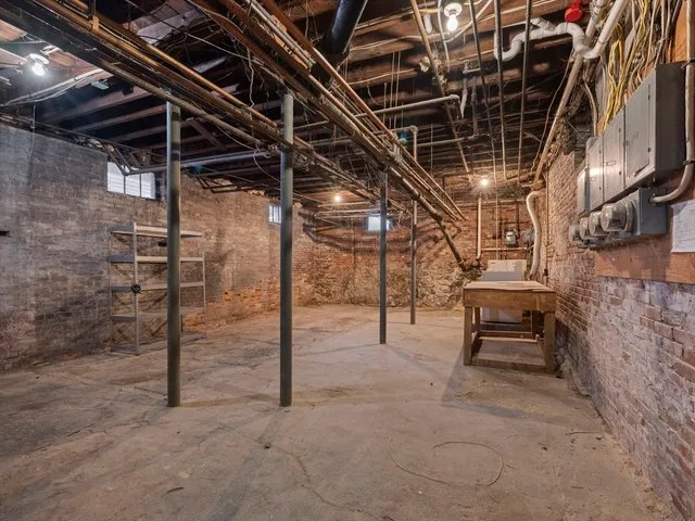 $3,000 | 75 Bellingham Street, Unit 1, Chelsea, MA 02150