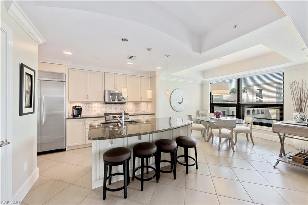 9123 Strada Place, Unit 7207 Naples, FL 34108 - Photo 6 of 27