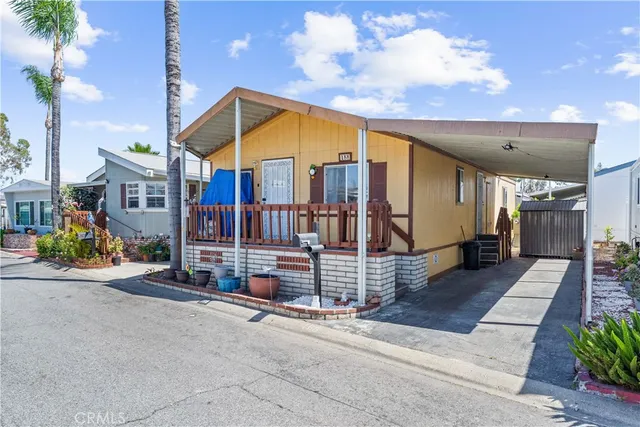 $220,000 | 10001 West Frontage Road, Unit 188, South Gate, CA 90280