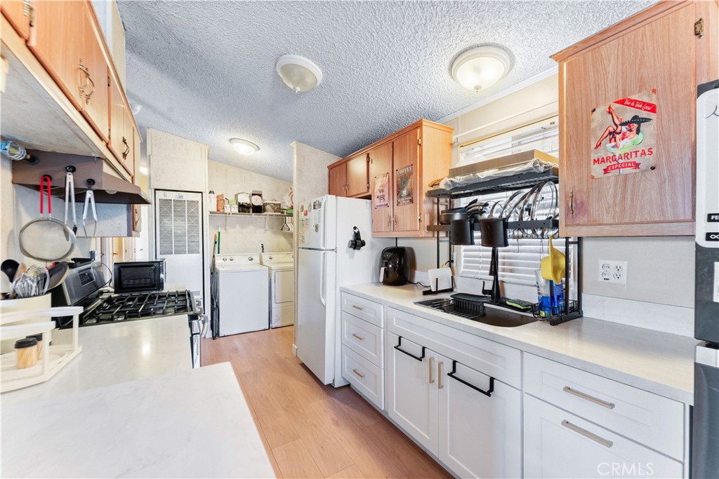 10001 West Frontage Road, Unit 188 South Gate, CA 90280 - Photo 12 of 27