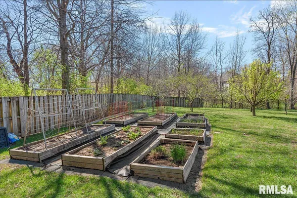 $649,900 | 2333 Waterbury Pond Court, Springfield, IL 62712