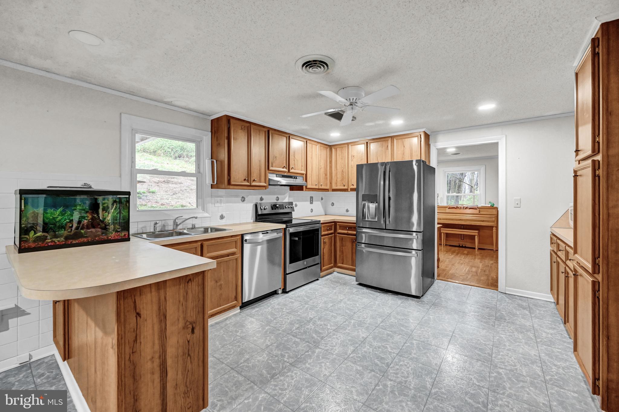 2540 Monument Road Myersville, MD 21773 - Photo 32 of 68