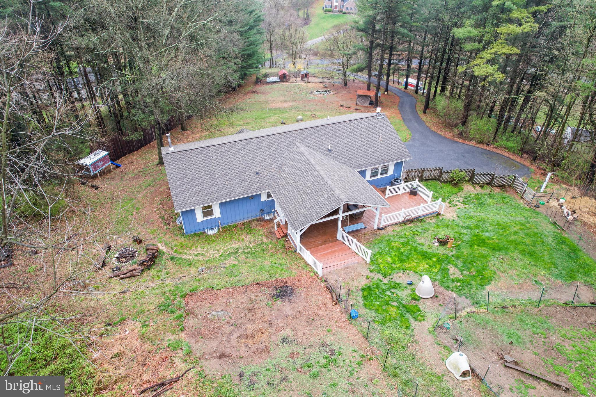 2540 Monument Road Myersville, MD 21773 - Photo 9 of 68