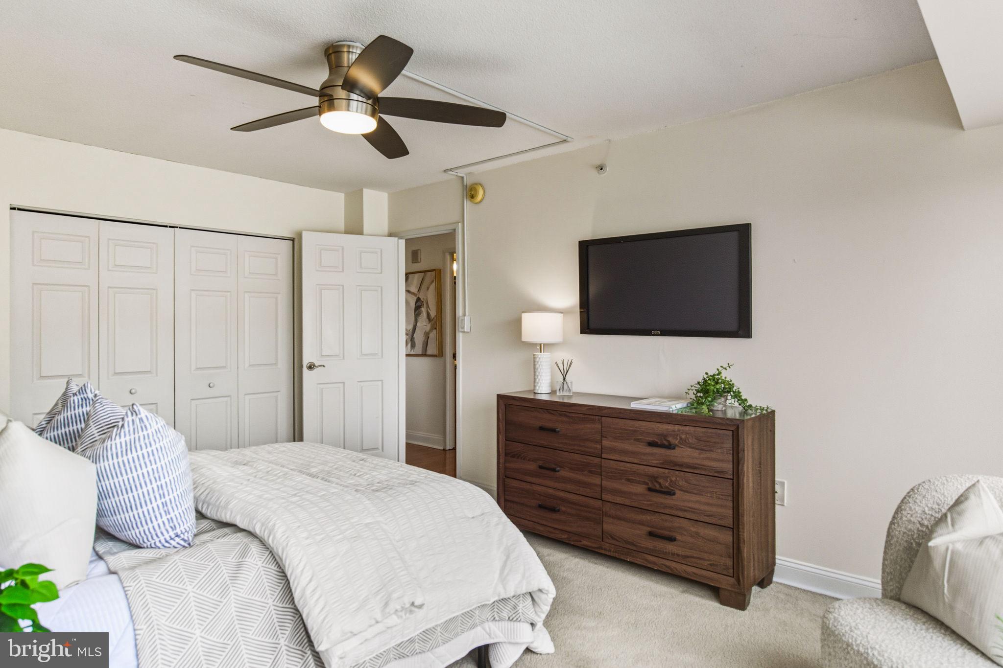 2001 Hamilton Street, Unit 1029 Philadelphia, PA 19130 - Photo 15 of 31