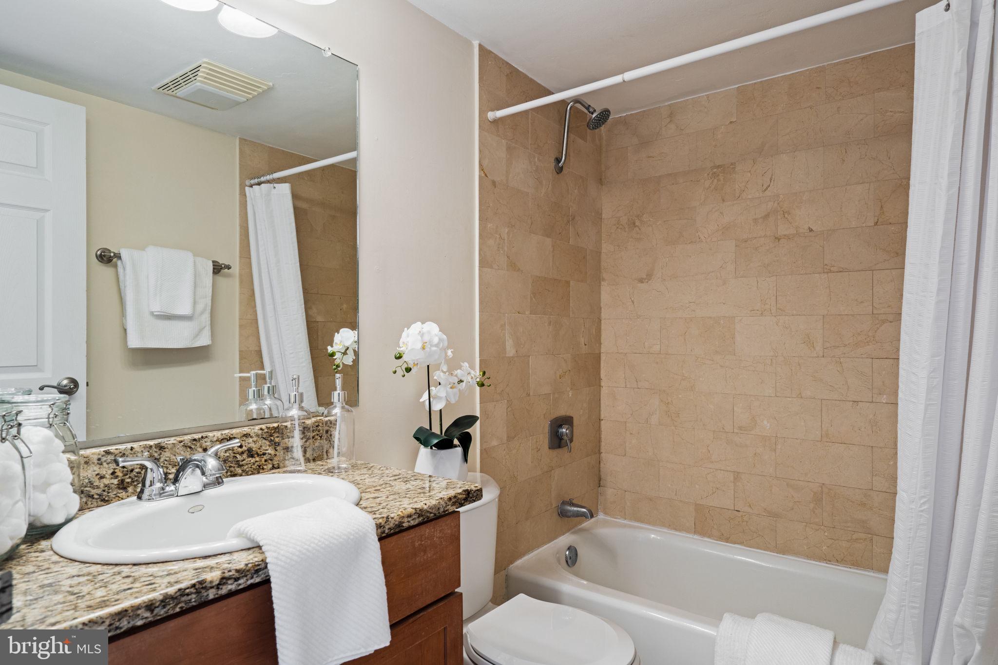 2001 Hamilton Street, Unit 1029 Philadelphia, PA 19130 - Photo 16 of 31