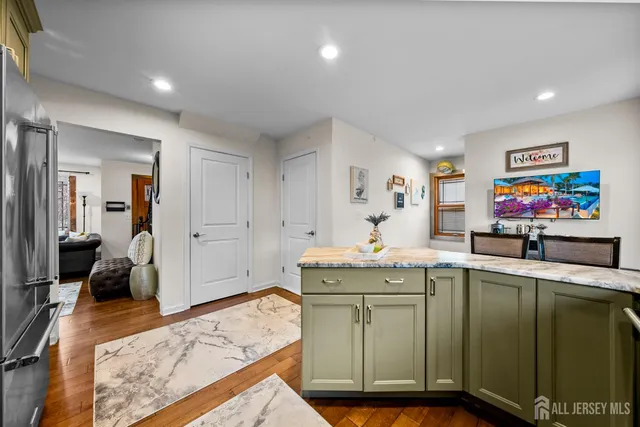 $615,000 | 1721 Holly Road, North Brunswick, NJ 08902