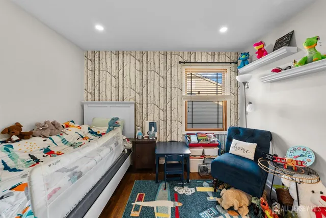 $615,000 | 1721 Holly Road, North Brunswick, NJ 08902