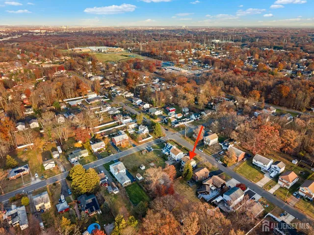 $615,000 | 1721 Holly Road, North Brunswick, NJ 08902