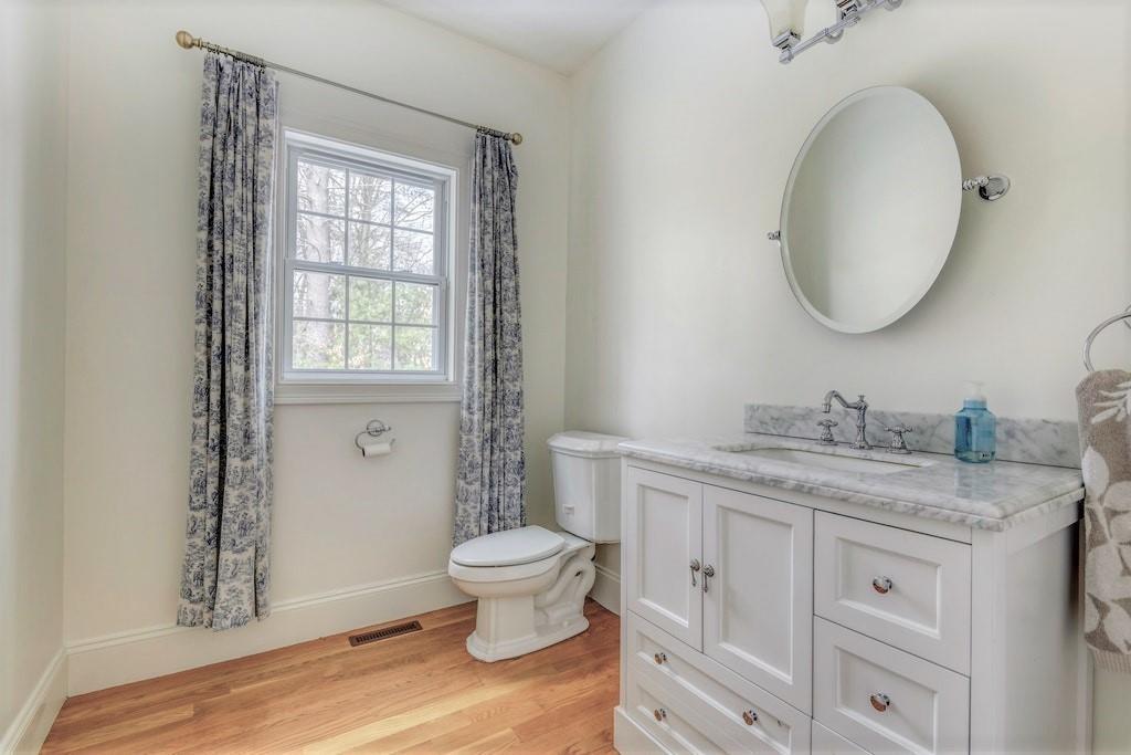 17 Camp Road Foxboro, MA 02035 - Photo 16 of 40 Gallery Image 16