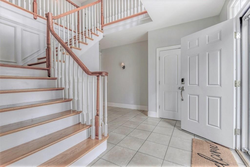 17 Camp Road Foxboro, MA 02035 - Photo 5 of 40 Gallery Image 5