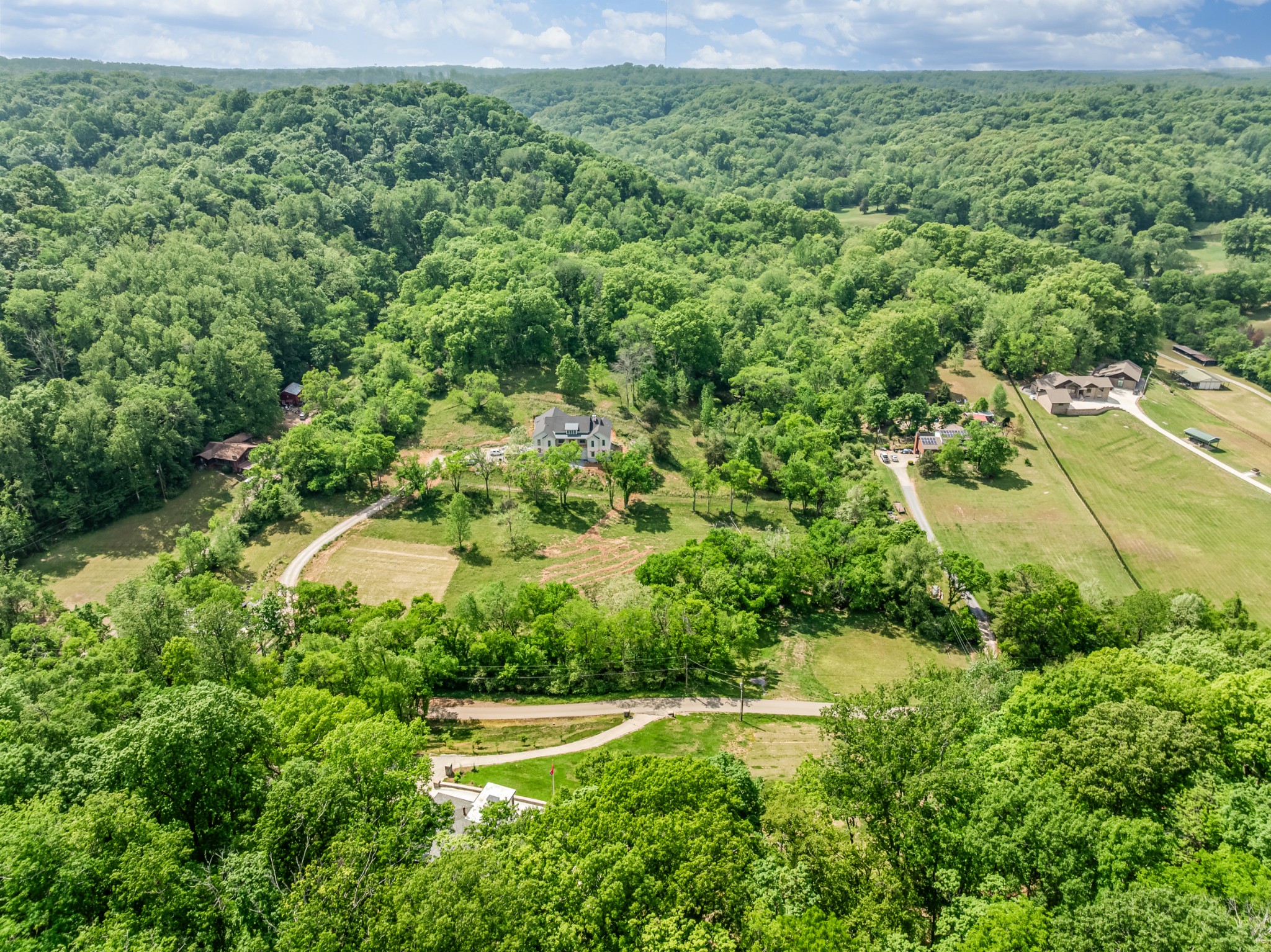 7407 Indian Creek Road Nashville, TN 37209 - Photo 5 of 50