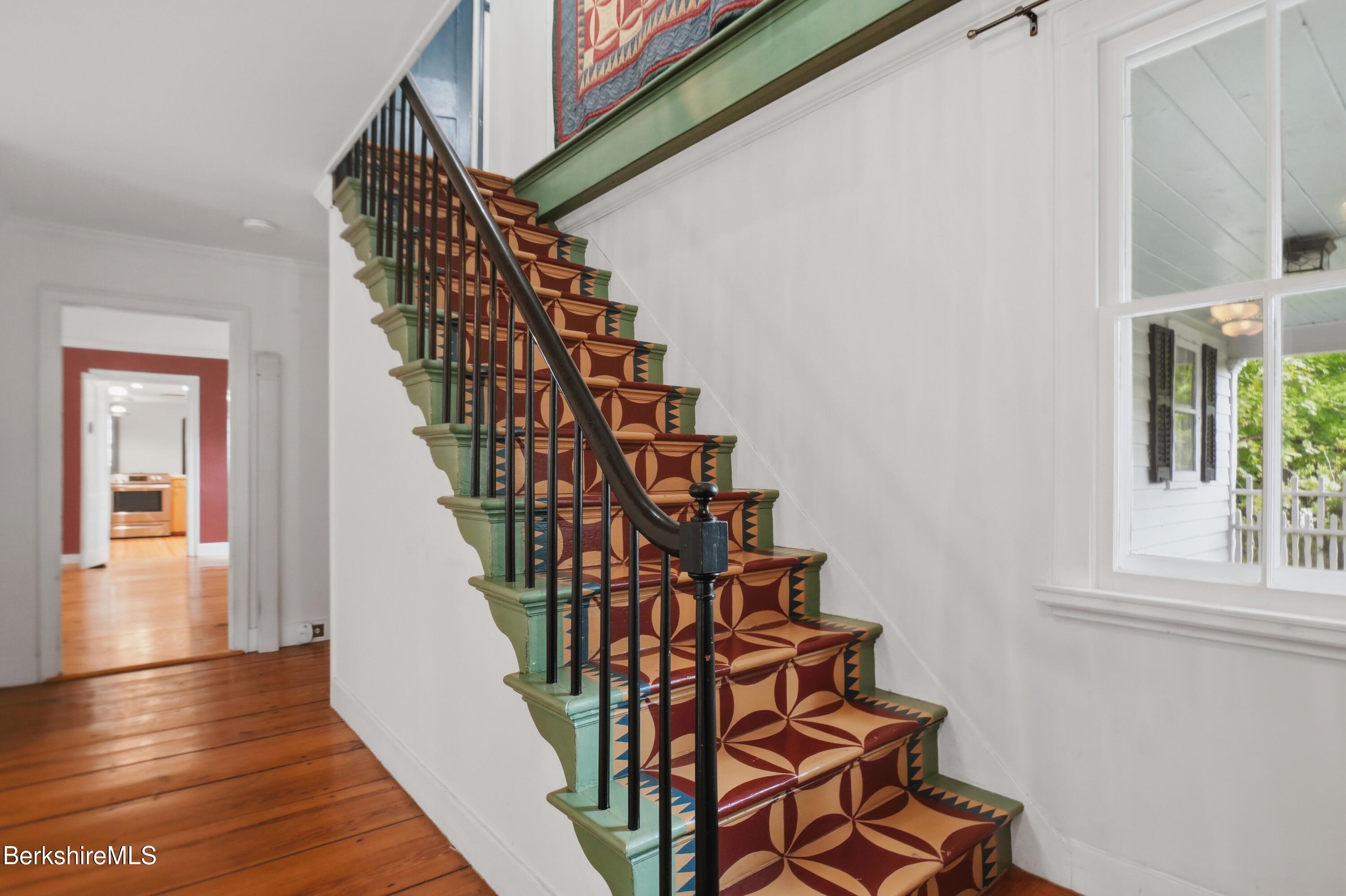 4 Stockbridge Road West Stockbridge, MA 01266 - Photo 44 of 94 Staircase