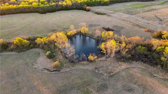 $3,770,175 | Dragoon Creek Road, Harveyville, KS 66431