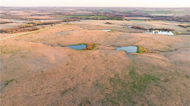 $3,770,175 | Dragoon Creek Road, Harveyville, KS 66431