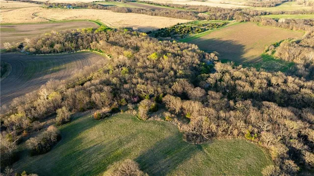 $3,770,175 | Dragoon Creek Road, Harveyville, KS 66431