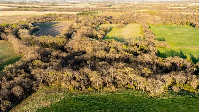 $3,770,175 | Dragoon Creek Road, Harveyville, KS 66431