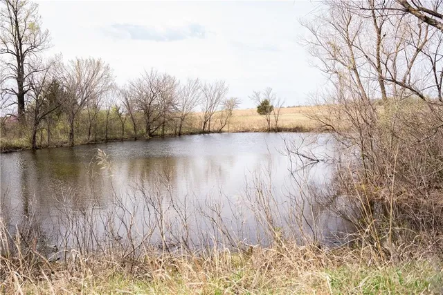 $3,770,175 | Dragoon Creek Road, Harveyville, KS 66431