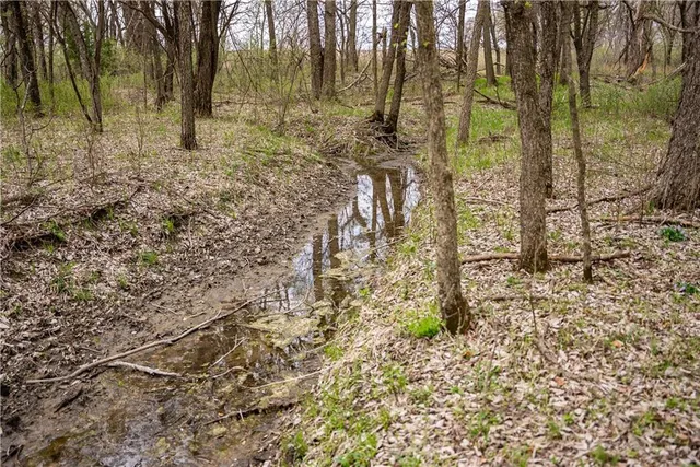 $3,770,175 | Dragoon Creek Road, Harveyville, KS 66431