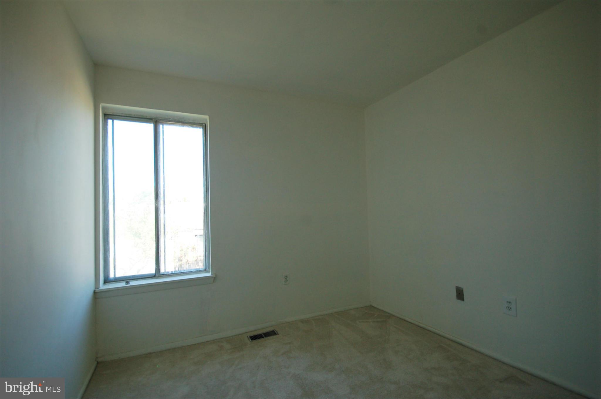2366 Sun Valley Circle, Unit 2H Silver Spring, MD 20906 - Photo 15 of 16 Bedroom 3