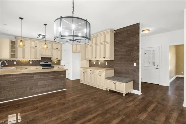 $564,900 | 8235 Stafford Mill Road, Oak Ridge, NC 27310