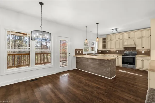 $564,900 | 8235 Stafford Mill Road, Oak Ridge, NC 27310