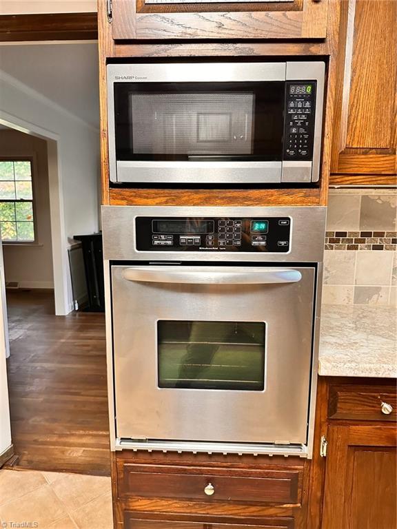 3415 Old Onslow Road Greensboro, NC 27407 - Photo 5 of 45 Built in oven & microwave