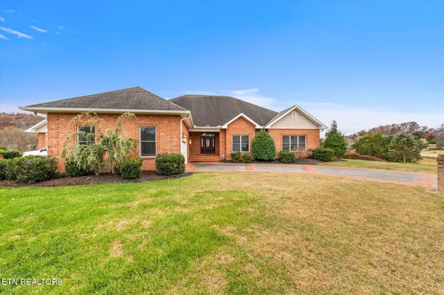 $849,900 | 1811 Jordans Creek Way, Sevierville, TN 37876