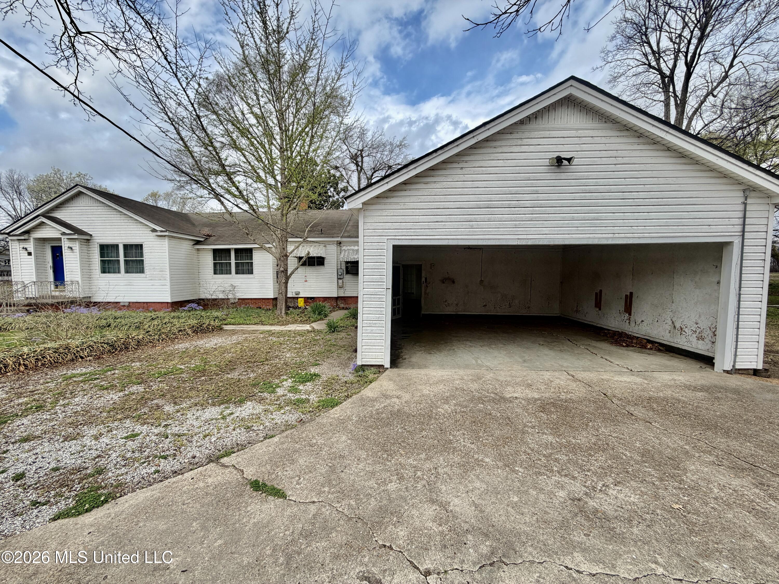 405 Preston Street Benoit, MS 38725 - Photo 17 of 23 IMG_2398