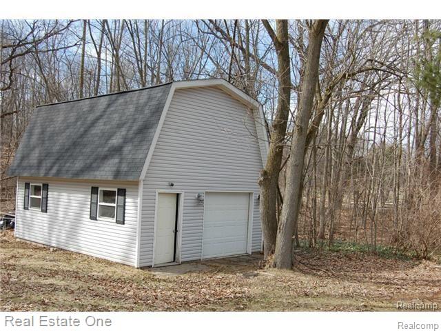 4857 Cullen Road Fenton, MI 48430 - Photo 14 of 19 EXTRA GARAGE