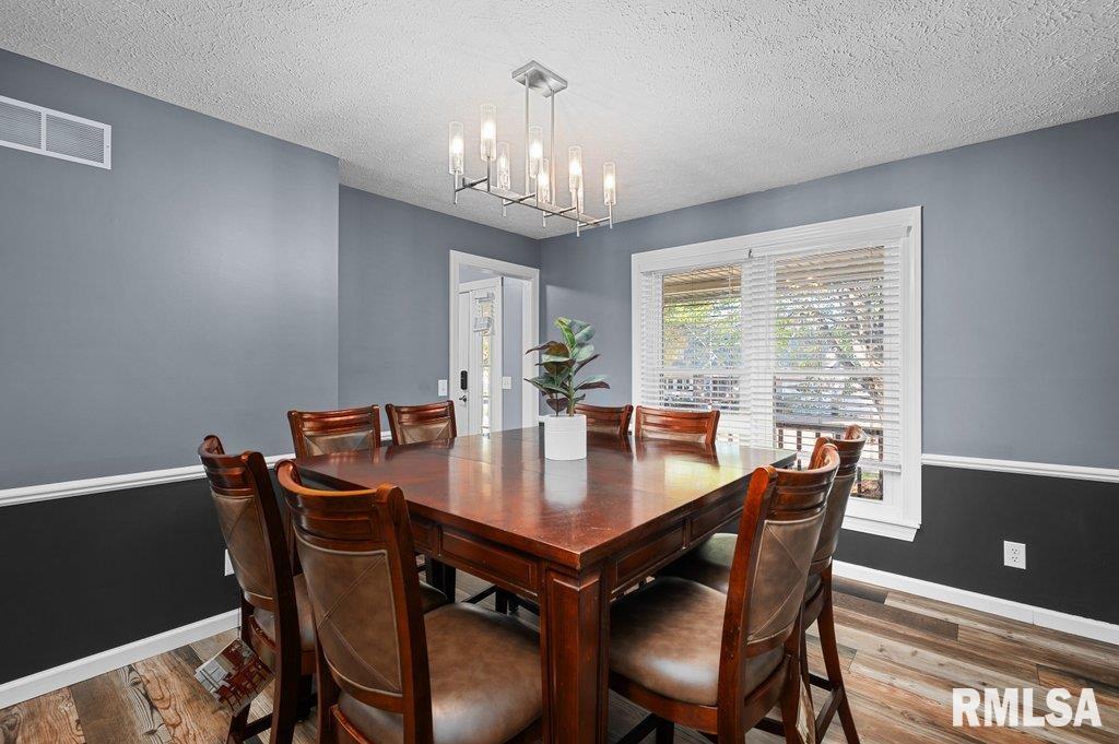 4745 Heatherstone Road Bettendorf, IA 52722 - Photo 13 of 43 Gallery Image 13