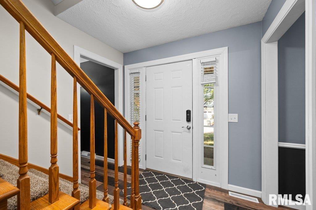 4745 Heatherstone Road Bettendorf, IA 52722 - Photo 16 of 43 Gallery Image 16