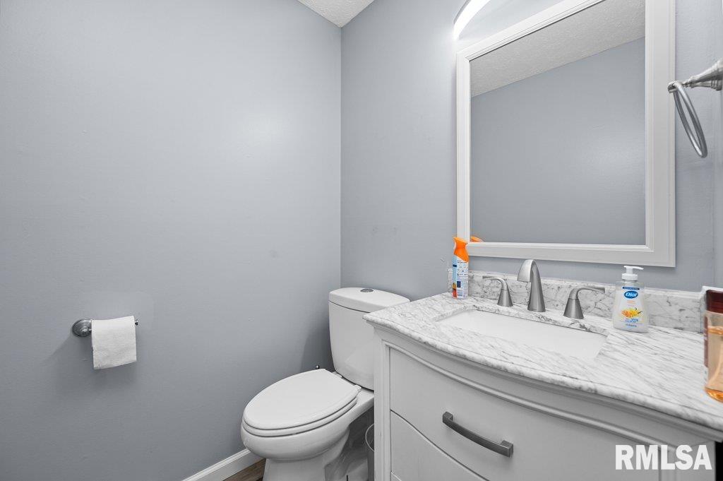 4745 Heatherstone Road Bettendorf, IA 52722 - Photo 21 of 43 Gallery Image 21