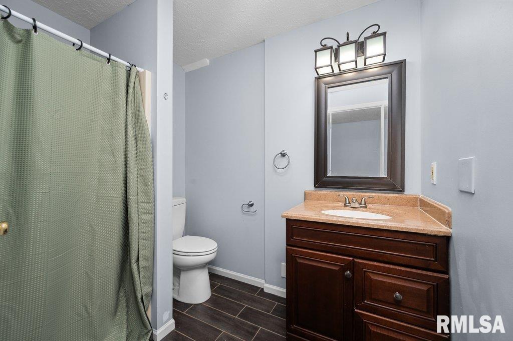 4745 Heatherstone Road Bettendorf, IA 52722 - Photo 22 of 43 Gallery Image 22