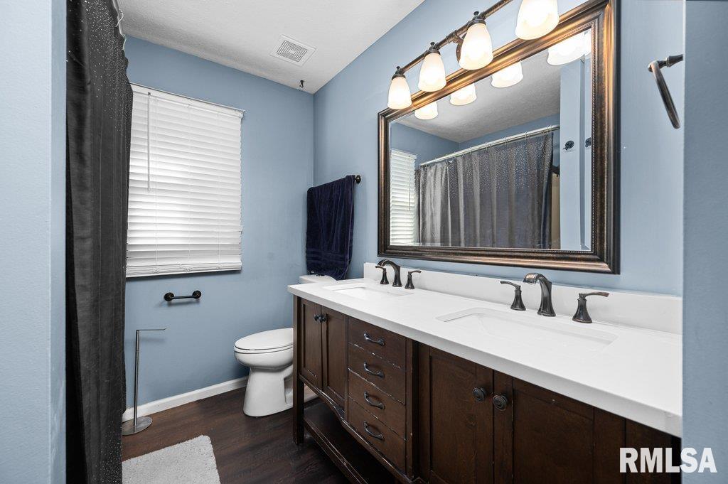 4745 Heatherstone Road Bettendorf, IA 52722 - Photo 29 of 43 Gallery Image 29