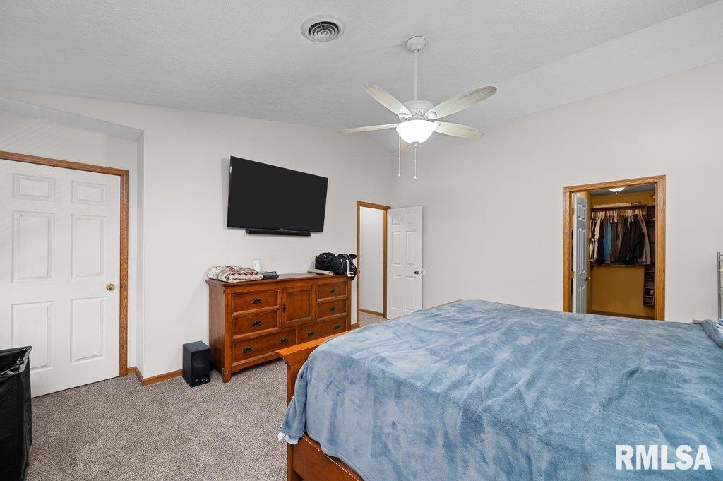 4745 Heatherstone Road Bettendorf, IA 52722 - Photo 31 of 43 Gallery Image 31
