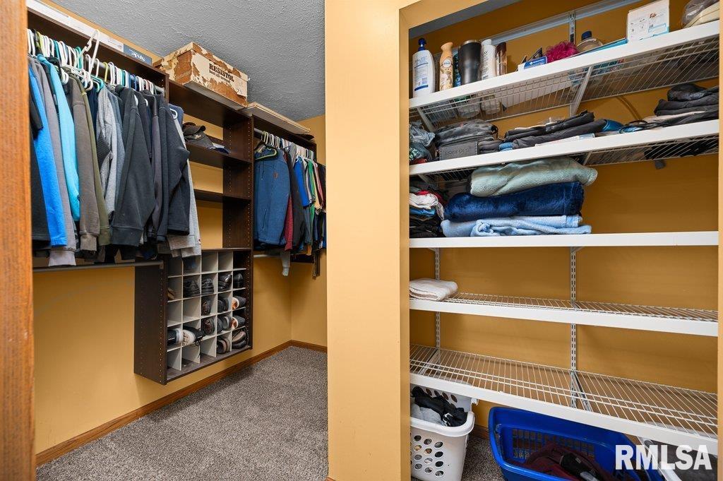 4745 Heatherstone Road Bettendorf, IA 52722 - Photo 32 of 43 Gallery Image 32
