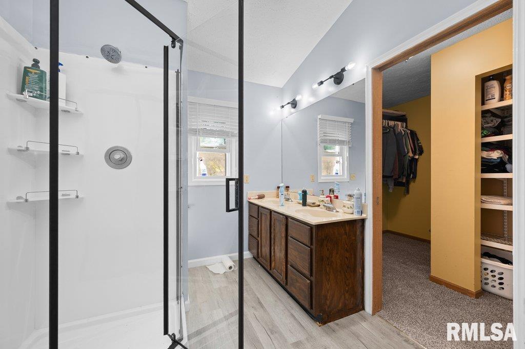 4745 Heatherstone Road Bettendorf, IA 52722 - Photo 33 of 43 Gallery Image 33