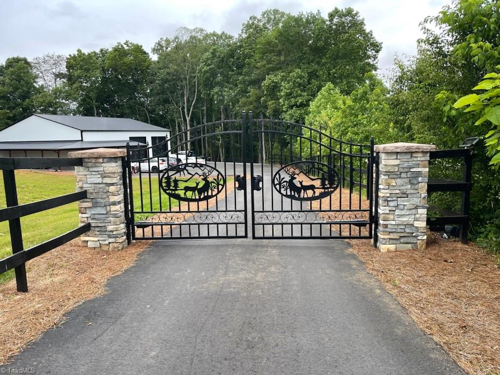 1305 William Fowler Road King, NC 27021 - Photo 9 of 12