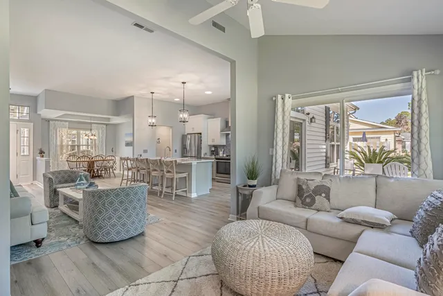 $2,595 | 4818 Southern Trail, Myrtle Beach, SC 29579