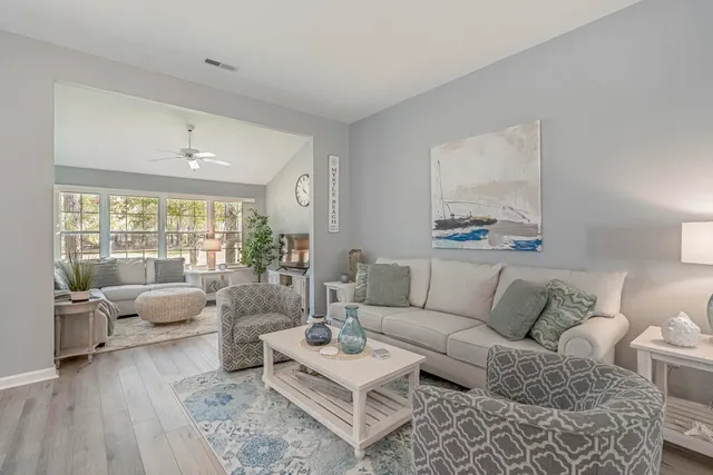 $2,595 | 4818 Southern Trail, Myrtle Beach, SC 29579