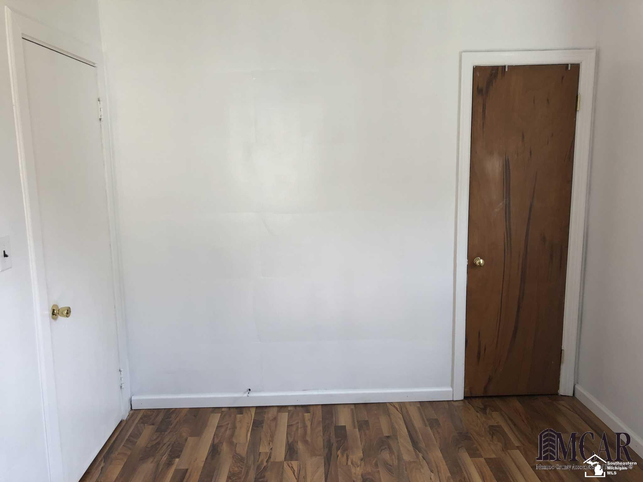 15445 Dayton Road Monroe, MI 48161 - Photo 19 of 23 21464410-18.JPG